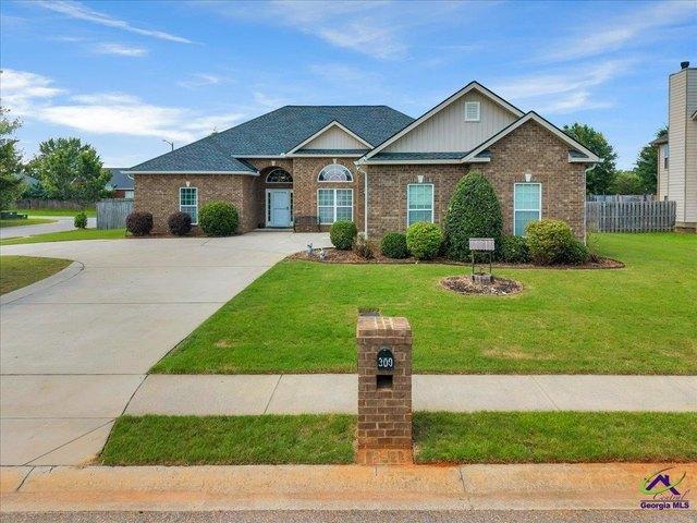House for sale in Kathleen, Georgia