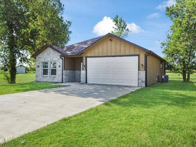 House for sale in Fannin, Texas
