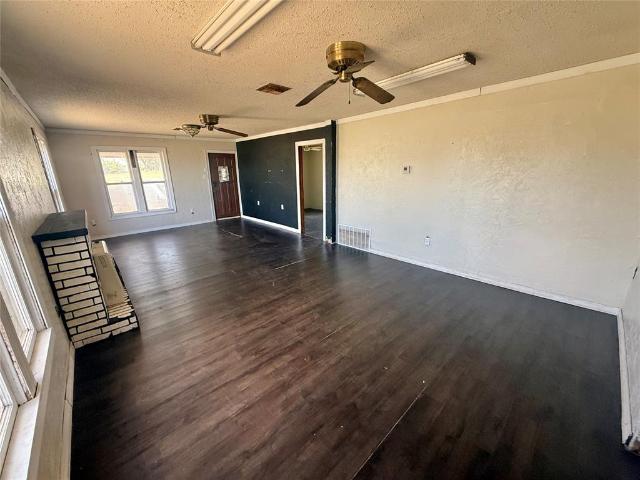 House for sale in Washita, Oklahoma