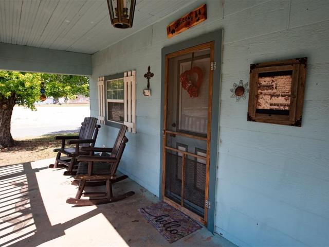 House for sale in Erick, Beckham County