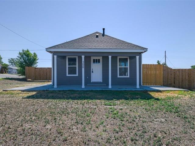 House for sale in Keenesburg, Colorado