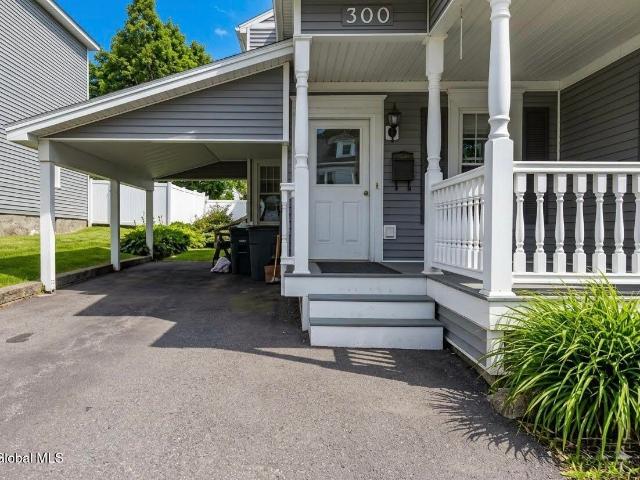 House for sale in Johnstown, New York