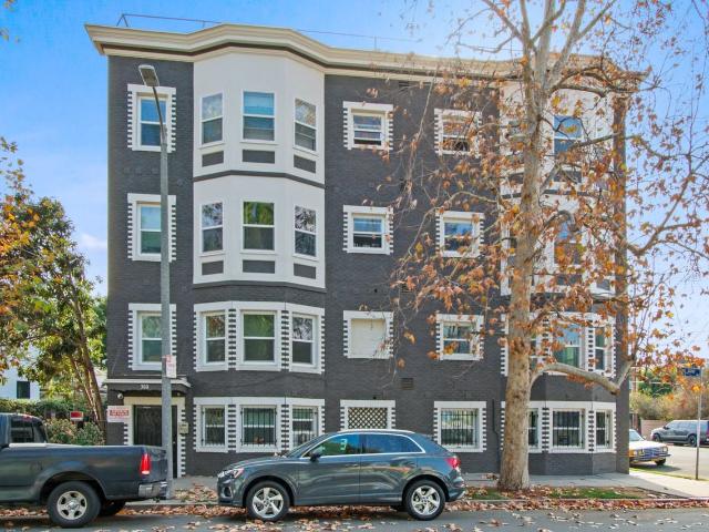 Apartment for rent in Canoga Park, California