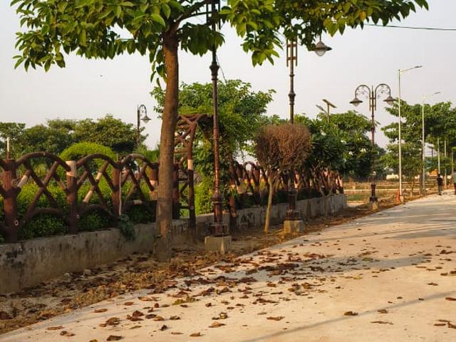 Land for sale in Aligarh, Arunachal Pradesh