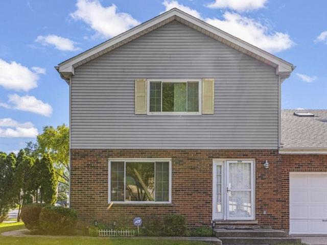 Townhouse for sale in Bloomingdale, Illinois