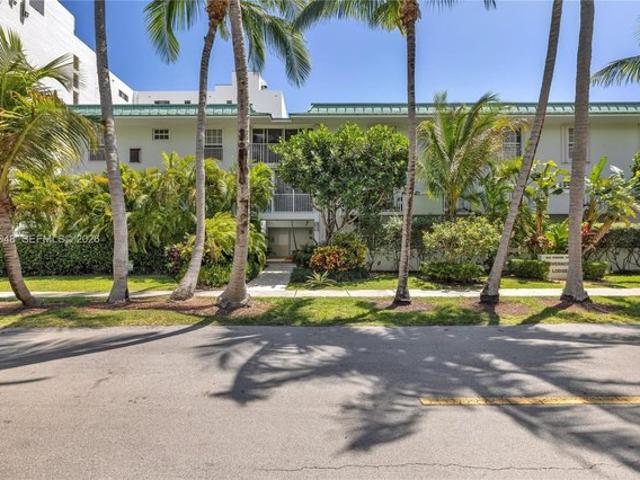 Condo for sale in Key Biscayne, Florida