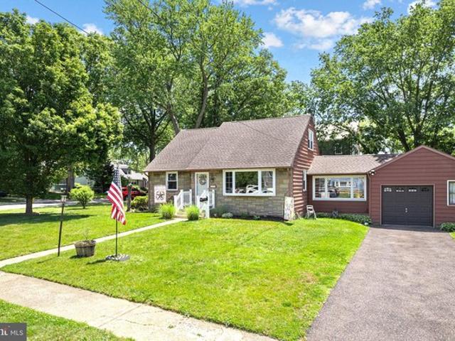 House for sale in Barrington, New Jersey