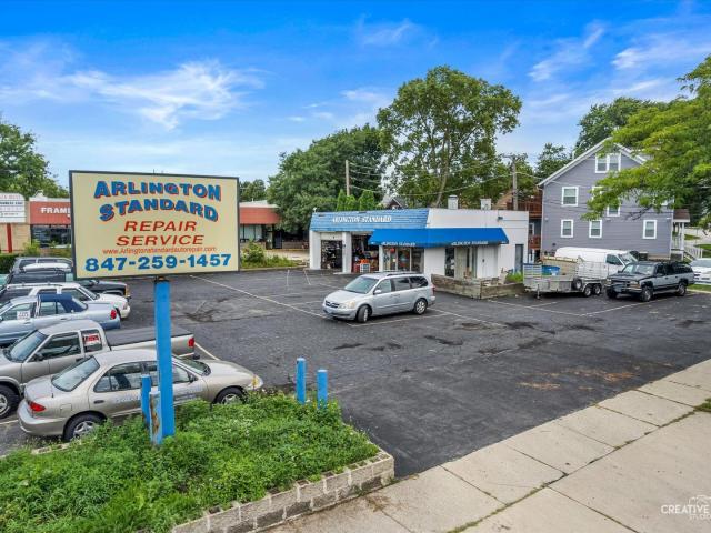 Commercial for sale in Arlington Heights, Illinois