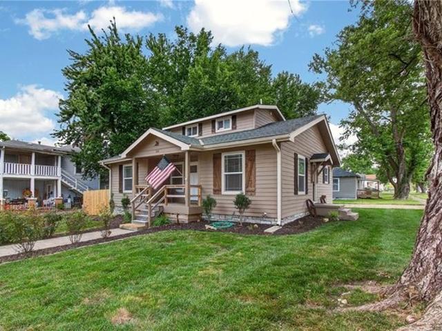 House for sale in Bates, Missouri