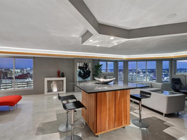 Condo for sale in Des Moines, Iowa