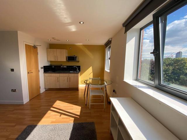 Studio for rent in Saint George's, Isle Of Man