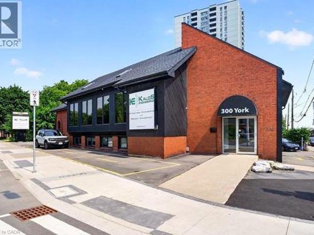 Commercial for rent in Ancaster, Ontario