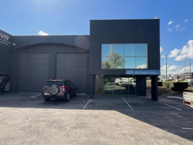 Warehouse for rent in Morningside, Greater Brisbane