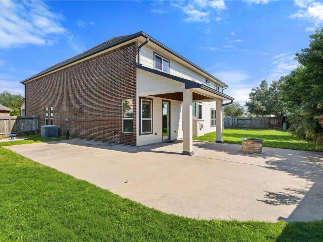 House for sale in Brookshire, Texas