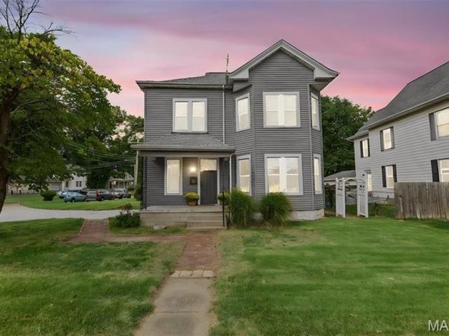 House for sale in Milton, Alton
