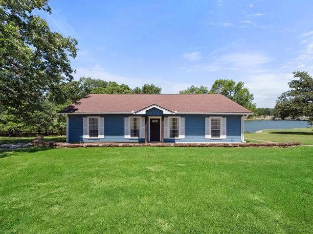House for sale in Streetman, Texas