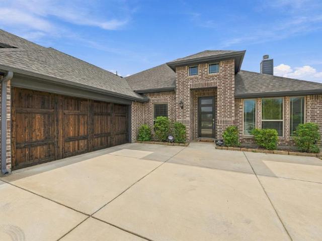 House for sale in Midlothian, Ellis County