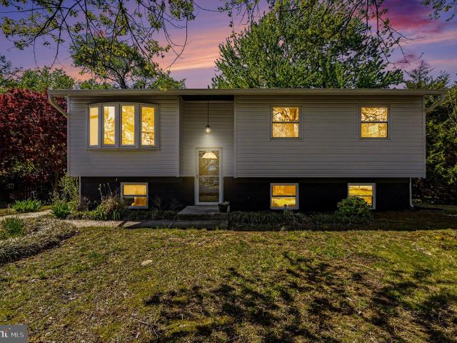 House for sale in Riva, Maryland