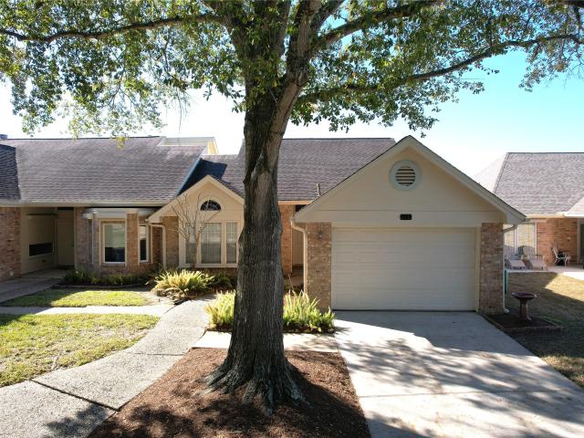 Townhouse for sale in Pearland, Texas