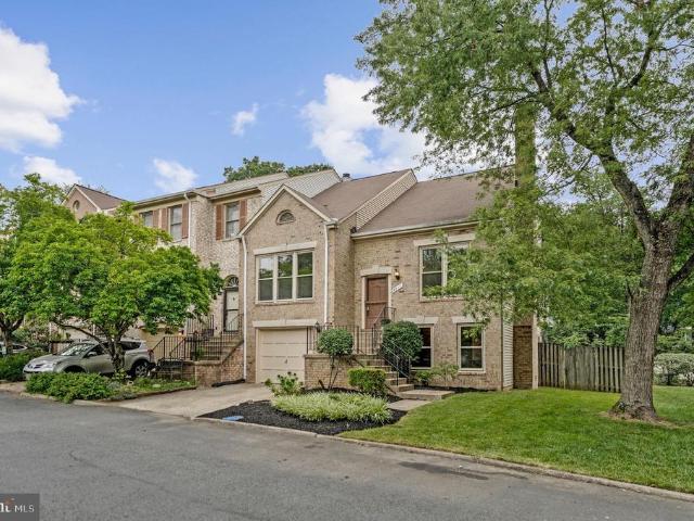 Townhouse for sale in Virginia