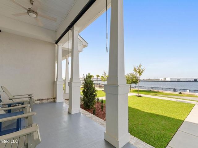 Townhouse for sale in Pascagoula, Mississippi