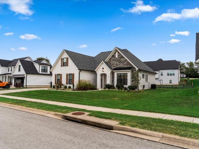 House for sale in Versailles, Woodford County