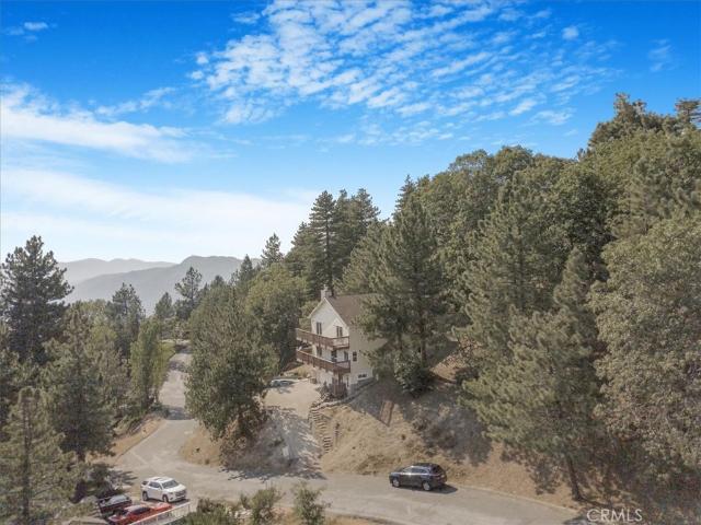 House for sale in Green Valley Lake, California