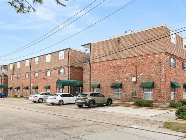 Condo for sale in Metairie, Louisiana