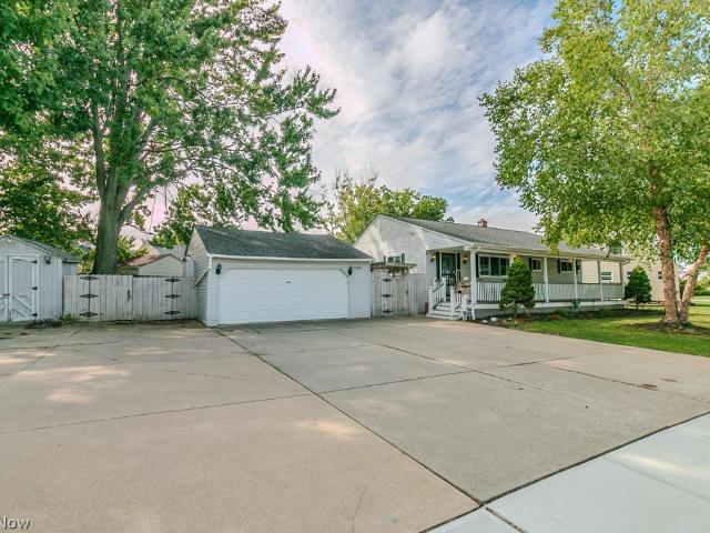 House for sale in Wickliffe, Lake County
