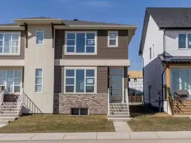 House for sale in Airdrie, Alberta