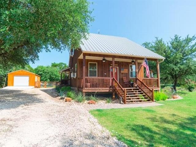 House for sale in Glen Rose, Texas
