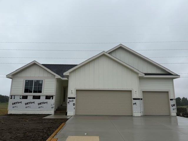 House for sale in Rolling Green, Norwalk
