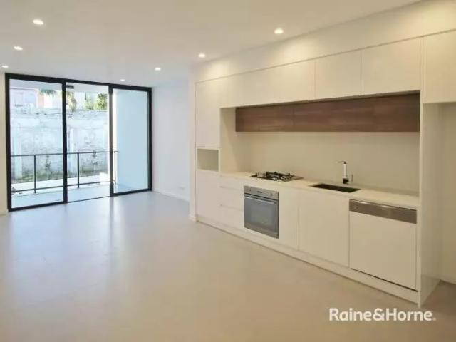 Apartment for rent in Redfern, Sydney