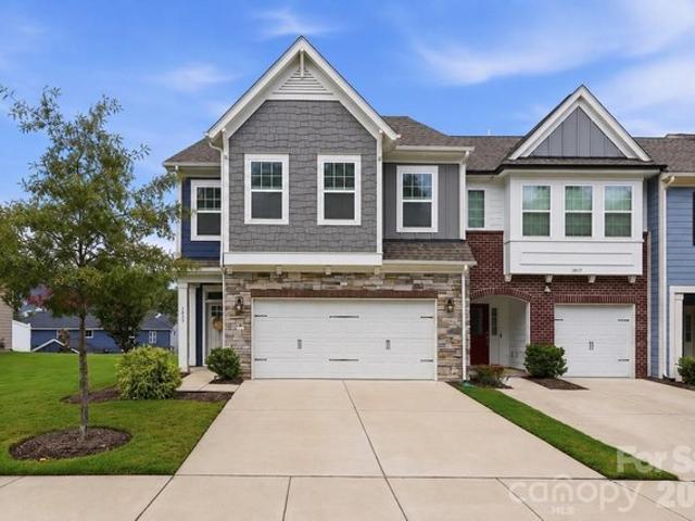 Townhouse for sale in Fort Mill, South Carolina