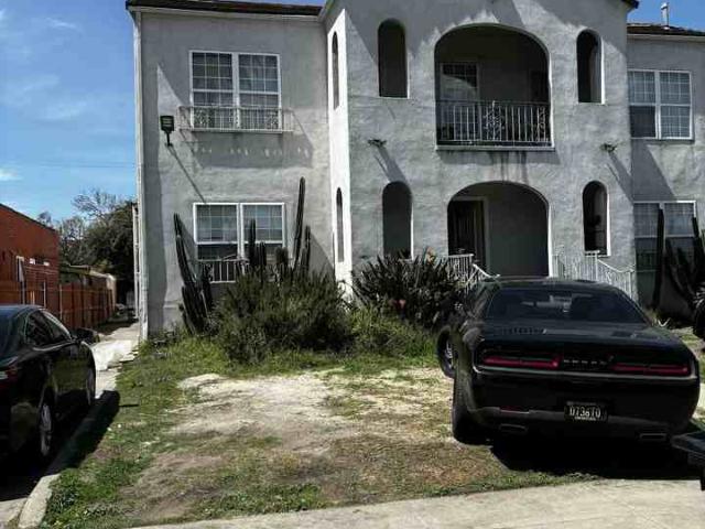 Condo for rent in Canoga Park, California