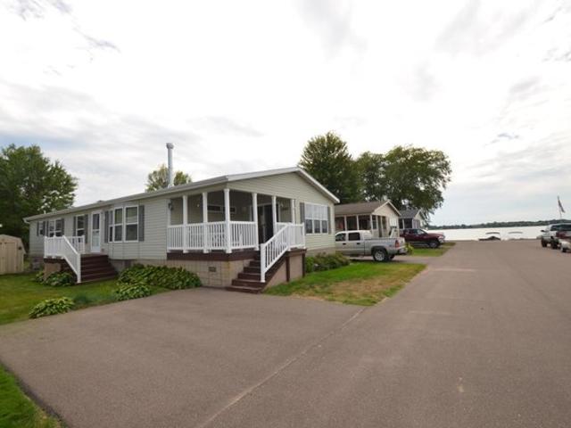 House for sale in Lindstrom, Minnesota