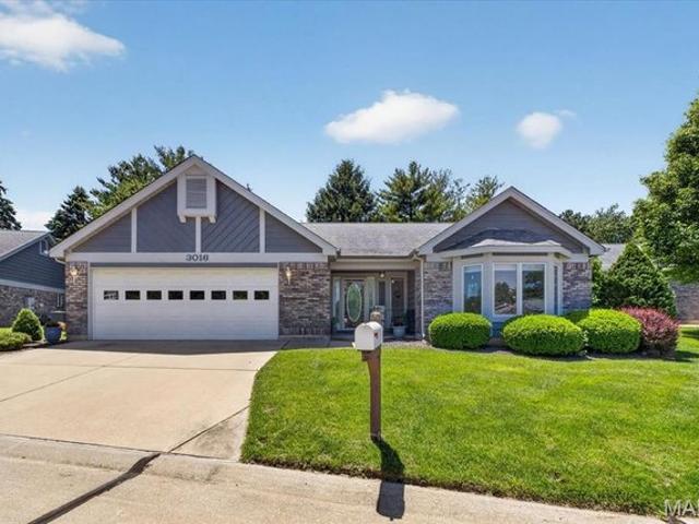 Condo for sale in Saint Charles, Missouri