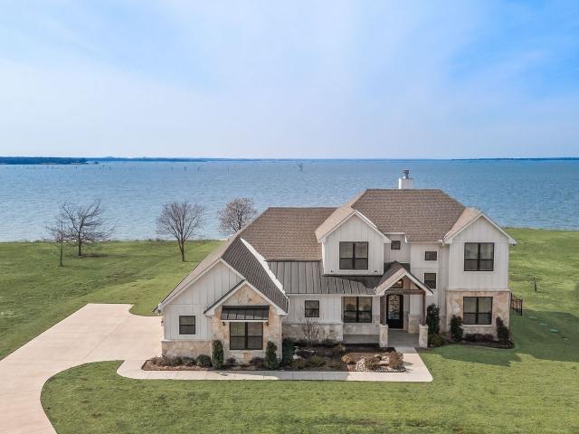 House for sale in Navarro, Texas