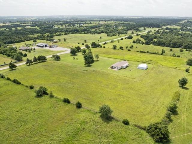House for sale in Agra, Oklahoma