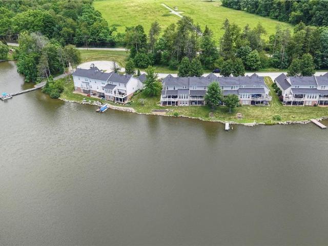 Townhouse for sale in Hickory, Pennsylvania