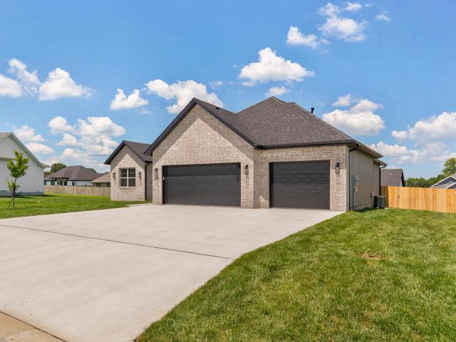 House for sale in Republic, Greene County