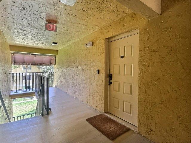 Condo for sale in Oakland Park, Florida