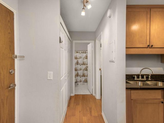 Condo for sale in Hennepin, Minnesota