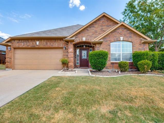 House for sale in Midlothian, Ellis County