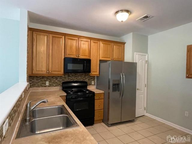 Condo for sale in Edison, New Jersey