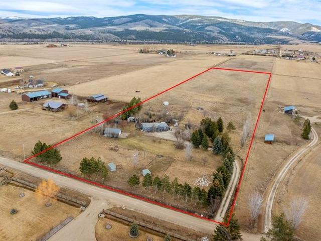 House for sale in Ravalli, Montana