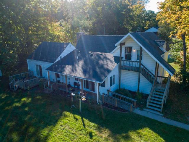 House for sale in Torch Lake, Torch Lake Township