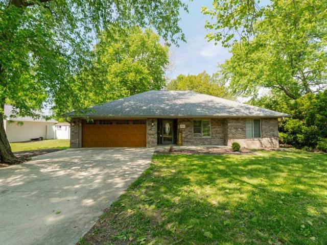 House for sale in East Peoria, Illinois