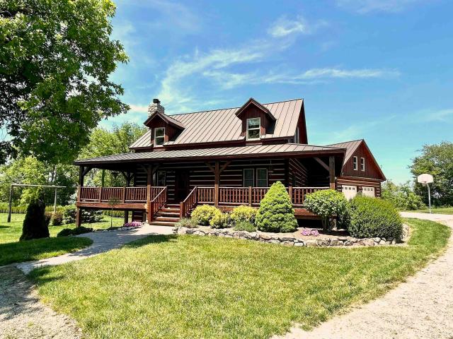 House for sale in Wakarusa, Indiana