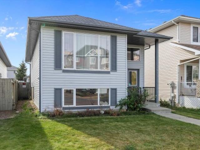 House for sale in Wedgewood, Alberta